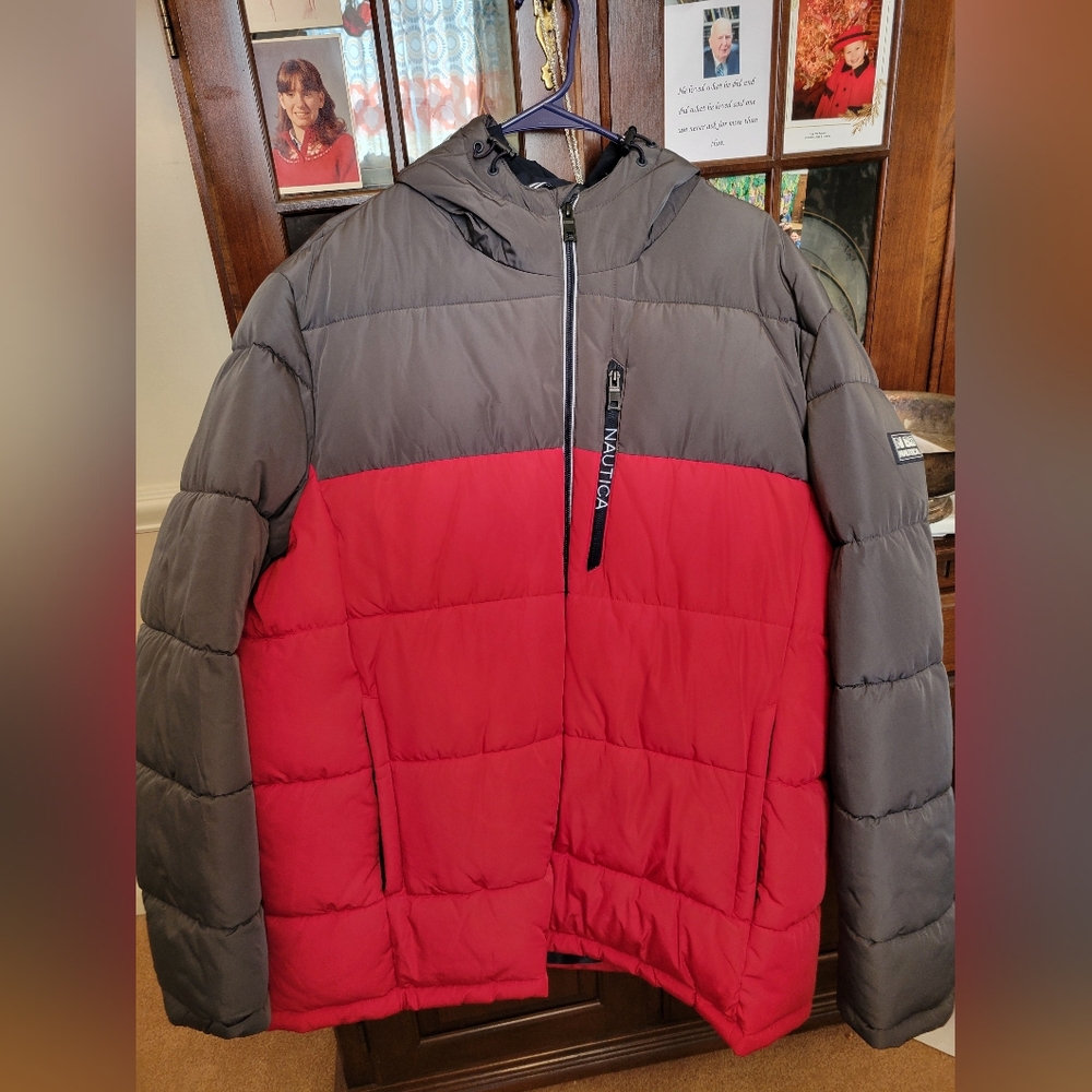 Nautica Men's  XXL Red and Gray Water And Wind Resistant Puffer Jacket